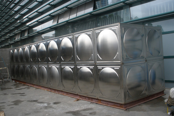 <a href='http://www.hlingrong.com.cn/' target='_blank'>不銹鋼加工</a>